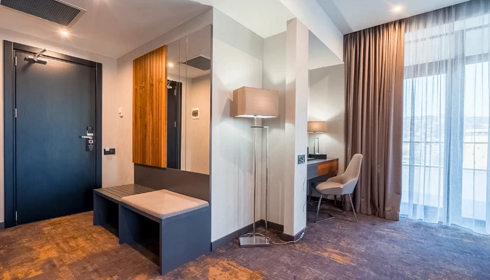 هتل اونیکس تفلیس